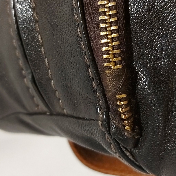 FOSSIL LEATHER CROSSBODY BAG! - Picture 6 of 11